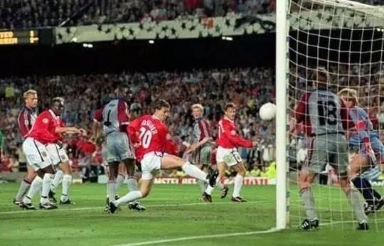 曼联vs拜仁爆料最新消息,最新爆料揭秘战局走向！”  第2张